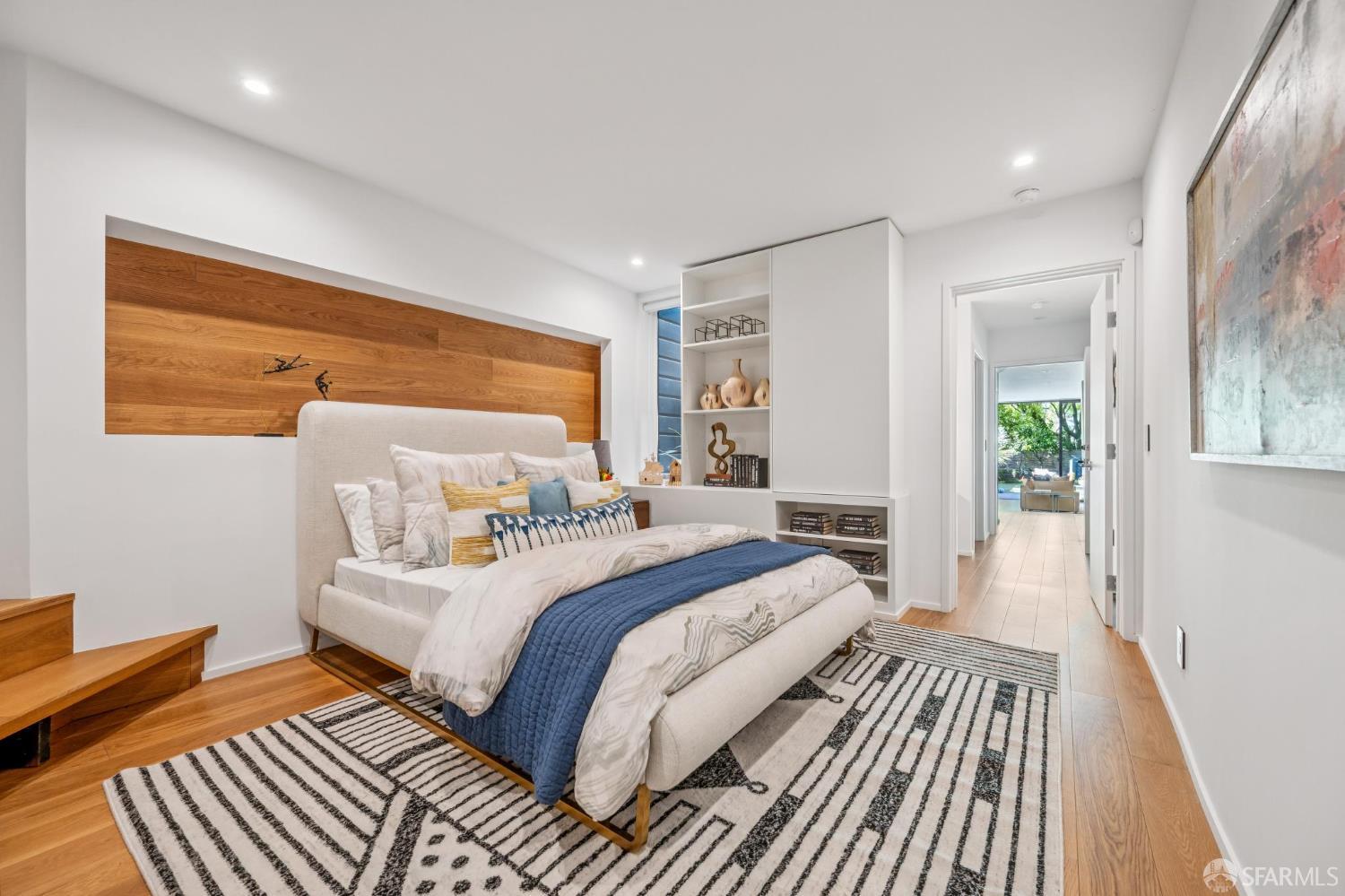 Detail Gallery Image 72 of 85 For 466 Clipper St, San Francisco,  CA 94114 - 5 Beds | 3/1 Baths