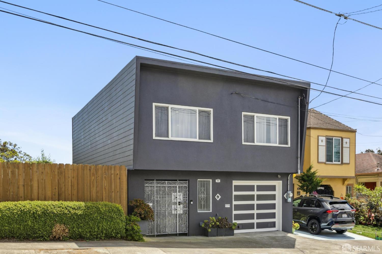 Detail Gallery Image 4 of 55 For 15 Belle Ave, San Francisco,  CA 94132 - 3 Beds | 2 Baths