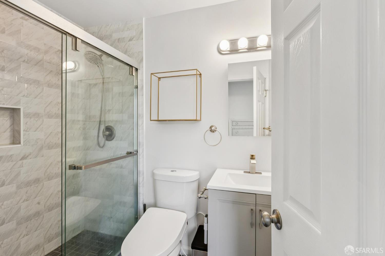 Detail Gallery Image 31 of 55 For 15 Belle Ave, San Francisco,  CA 94132 - 3 Beds | 2 Baths