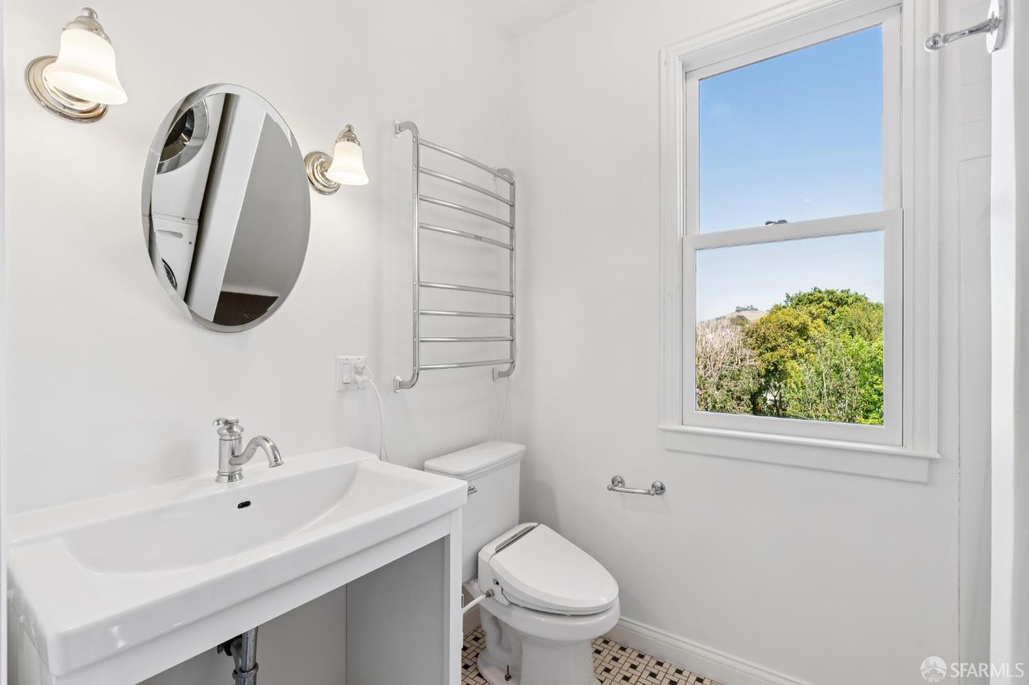 Detail Gallery Image 19 of 32 For 1781 Sanchez St, San Francisco,  CA 94131 - 4 Beds | 2/1 Baths