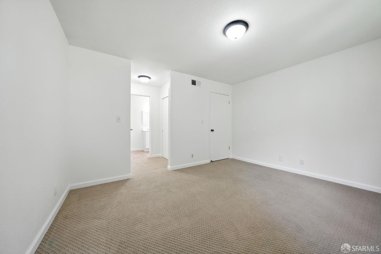 Photo #20: 425058730 Listing: Photo #20