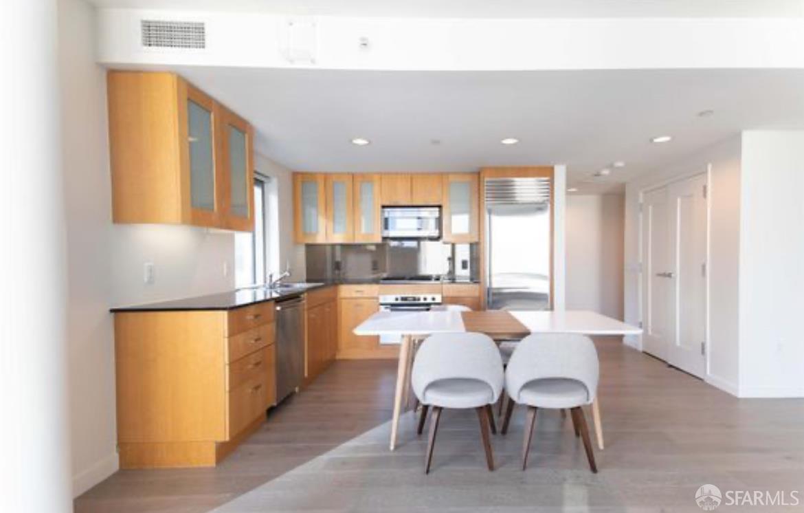 Detail Gallery Image 3 of 29 For 355 1st St #S707,  San Francisco,  CA 94105 - 2 Beds | 2 Baths