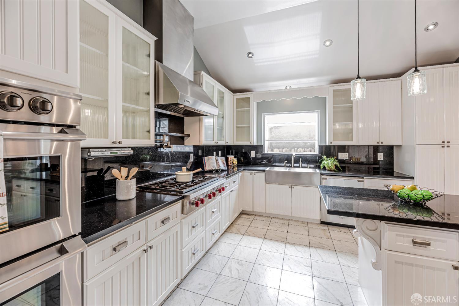 Detail Gallery Image 16 of 70 For 1371 Encina Dr, Millbrae,  CA 94030 - 3 Beds | 2 Baths