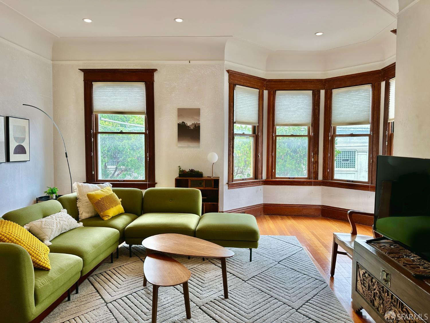 Detail Gallery Image 6 of 16 For 233 14th St, San Francisco,  CA 94103 - – Beds | – Baths