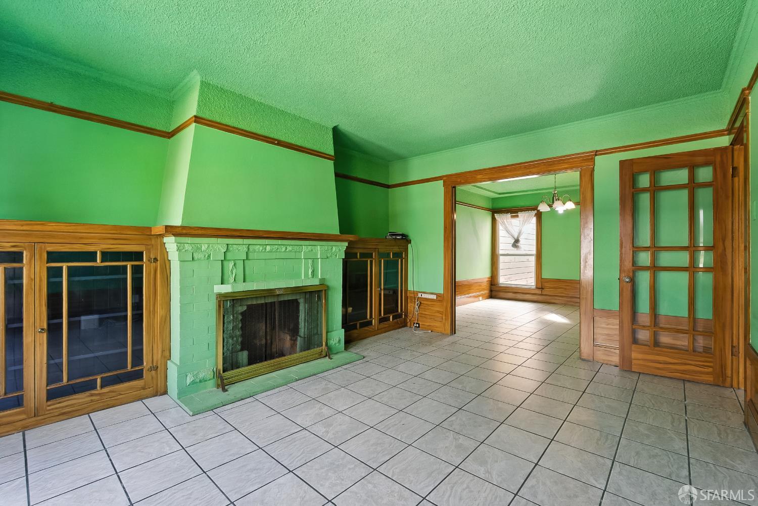 Detail Gallery Image 4 of 10 For 69 Lisbon St, San Francisco,  CA 94112 - 2 Beds | 1 Baths