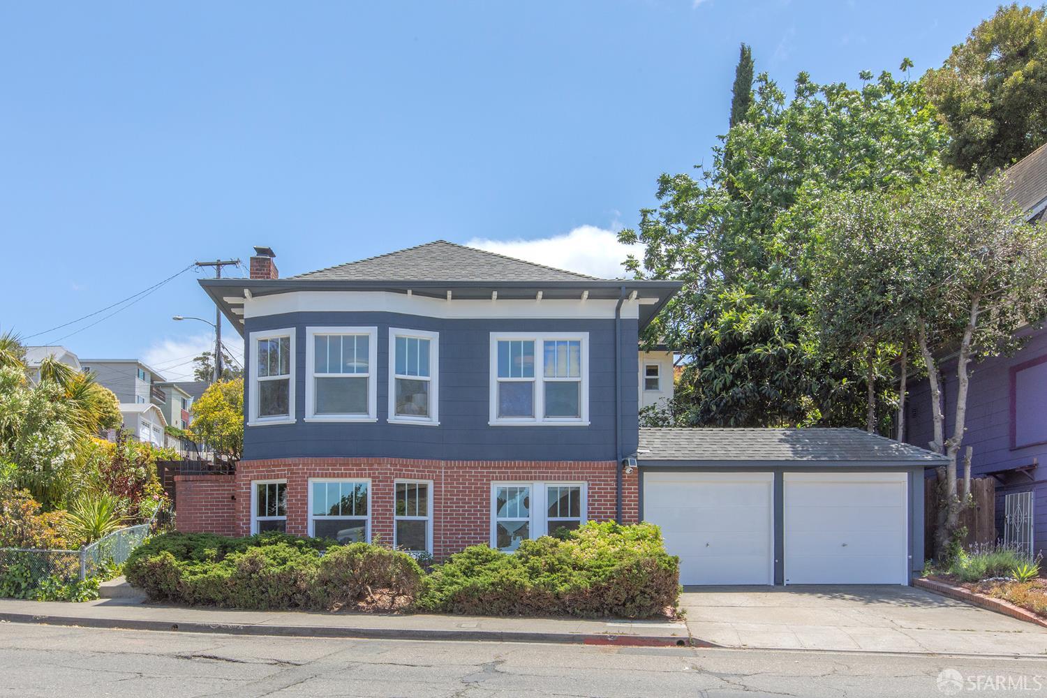 Detail Gallery Image 2 of 57 For 3432 Champion St, Oakland,  CA 94602 - 3 Beds | 2 Baths