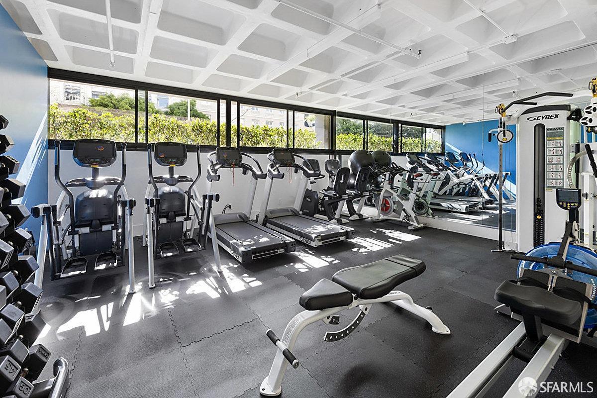 Detail Gallery Image 22 of 29 For 2200 Sacramento St #403,  San Francisco,  CA 94115 - 2 Beds | 2 Baths