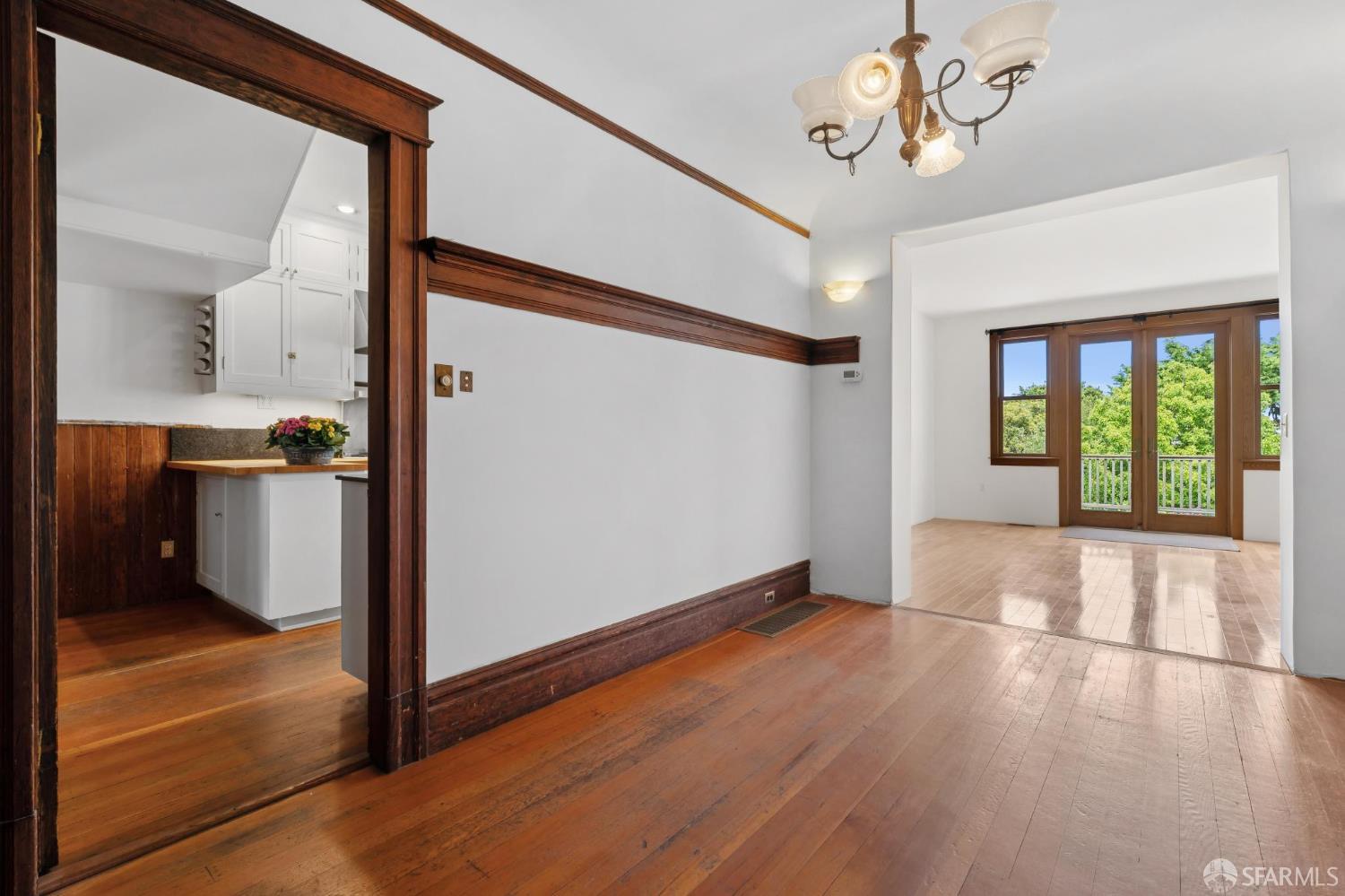Detail Gallery Image 11 of 32 For 1781 Sanchez St, San Francisco,  CA 94131 - 4 Beds | 2/1 Baths