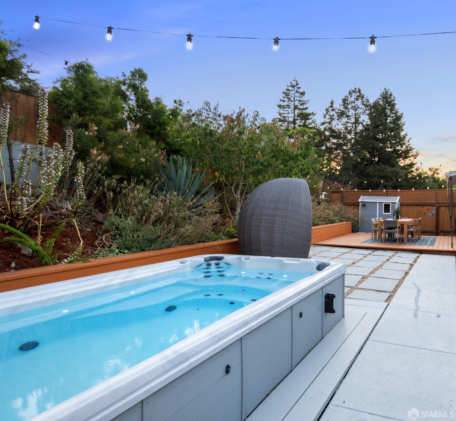 Detail Gallery Image 19 of 44 For 18623 Laredo Rd, Castro Valley,  CA 94546 - 3 Beds | 1/1 Baths