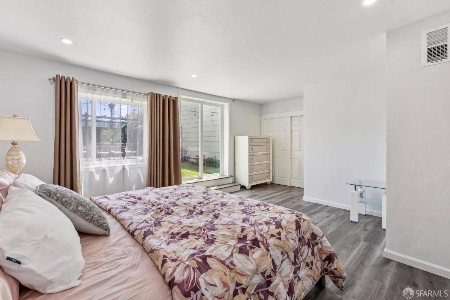 Detail Gallery Image 29 of 55 For 15 Belle Ave, San Francisco,  CA 94132 - 3 Beds | 2 Baths