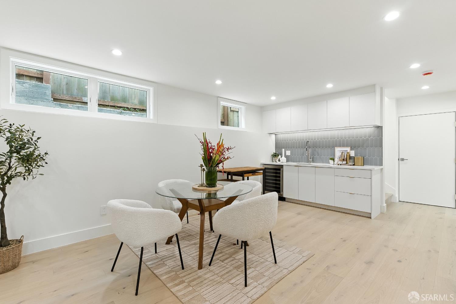 Detail Gallery Image 29 of 42 For 160 Upland Dr, San Francisco,  CA 94127 - 5 Beds | 4 Baths