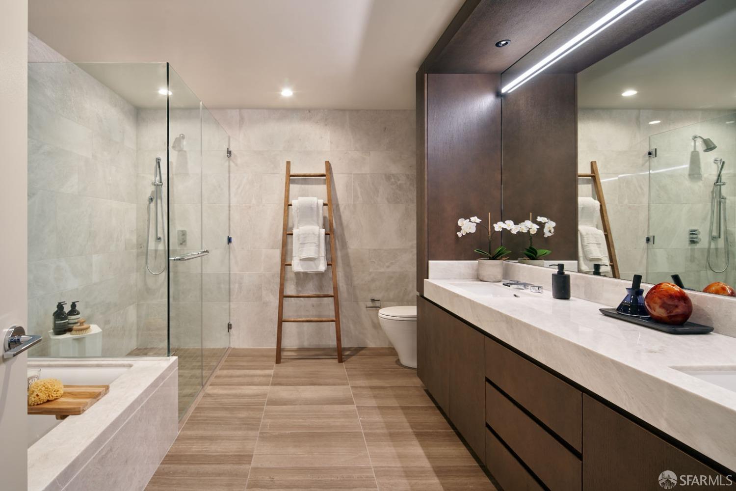 Detail Gallery Image 4 of 19 For 488 Folsom St #3404,  San Francisco,  CA 94105 - 2 Beds | 2/1 Baths
