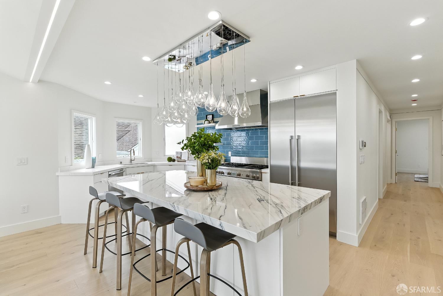 Detail Gallery Image 11 of 42 For 160 Upland Dr, San Francisco,  CA 94127 - 5 Beds | 4 Baths