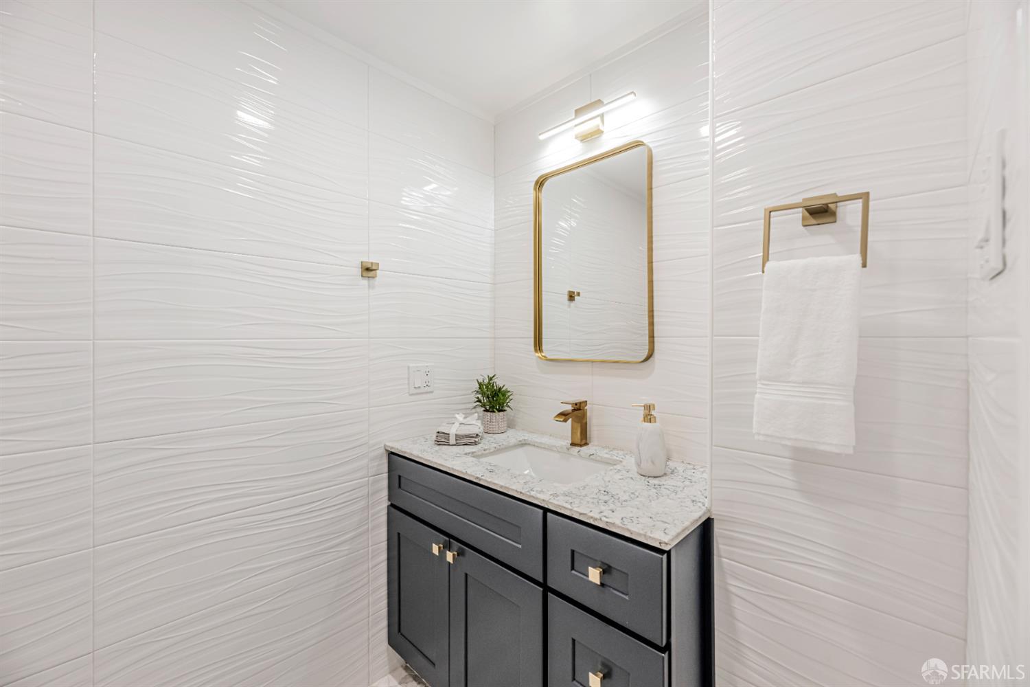 Detail Gallery Image 30 of 70 For 1371 Encina Dr, Millbrae,  CA 94030 - 3 Beds | 2 Baths
