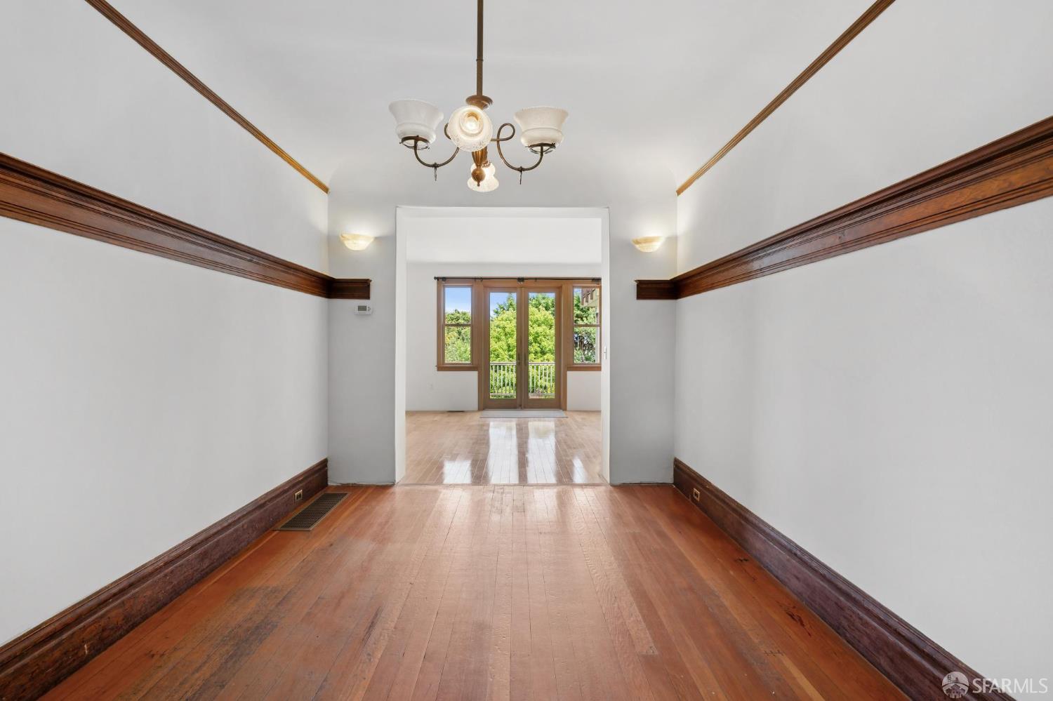 Detail Gallery Image 12 of 32 For 1781 Sanchez St, San Francisco,  CA 94131 - 4 Beds | 2/1 Baths