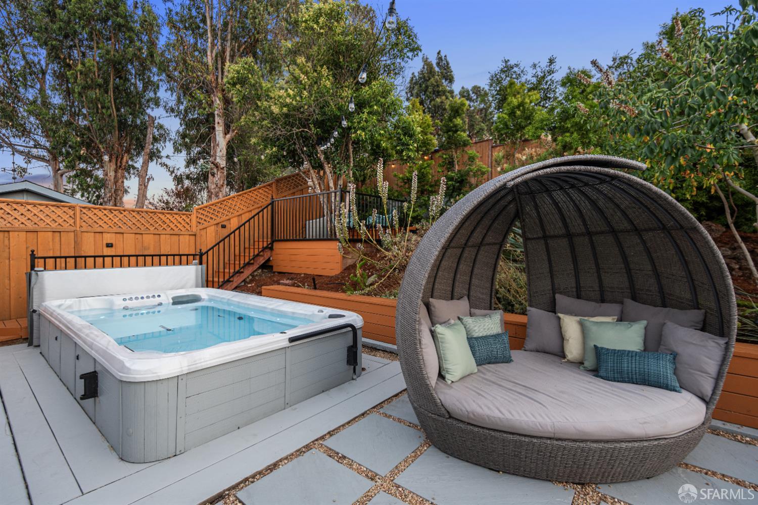 Detail Gallery Image 18 of 44 For 18623 Laredo Rd, Castro Valley,  CA 94546 - 3 Beds | 1/1 Baths
