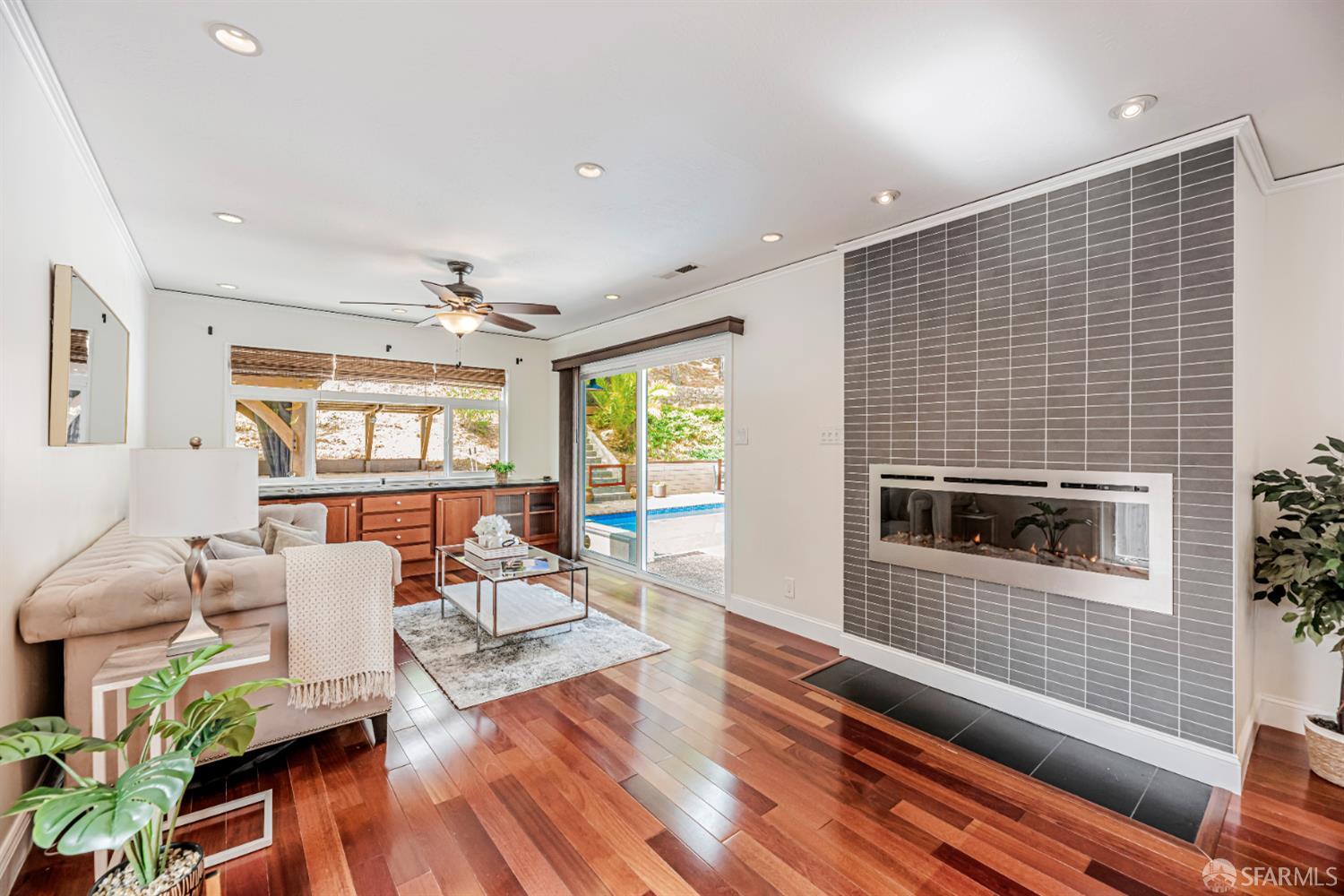 Detail Gallery Image 14 of 70 For 1371 Encina Dr, Millbrae,  CA 94030 - 3 Beds | 2 Baths