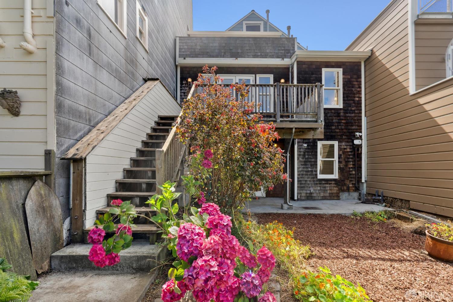 Detail Gallery Image 30 of 32 For 1781 Sanchez St, San Francisco,  CA 94131 - 4 Beds | 2/1 Baths