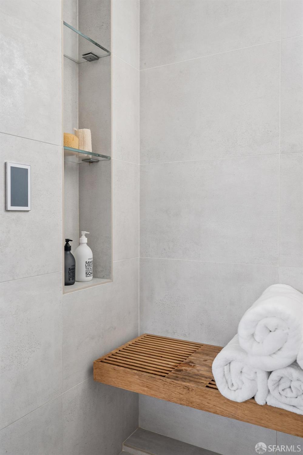 Detail Gallery Image 48 of 85 For 466 Clipper St, San Francisco,  CA 94114 - 5 Beds | 3/1 Baths