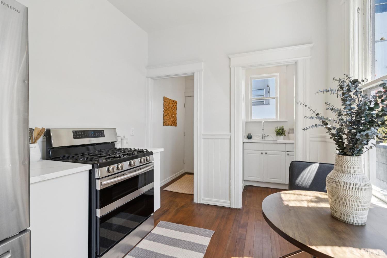 Detail Gallery Image 11 of 49 For 39 Moss St, San Francisco,  CA 94103 - 1 Beds | 1 Baths