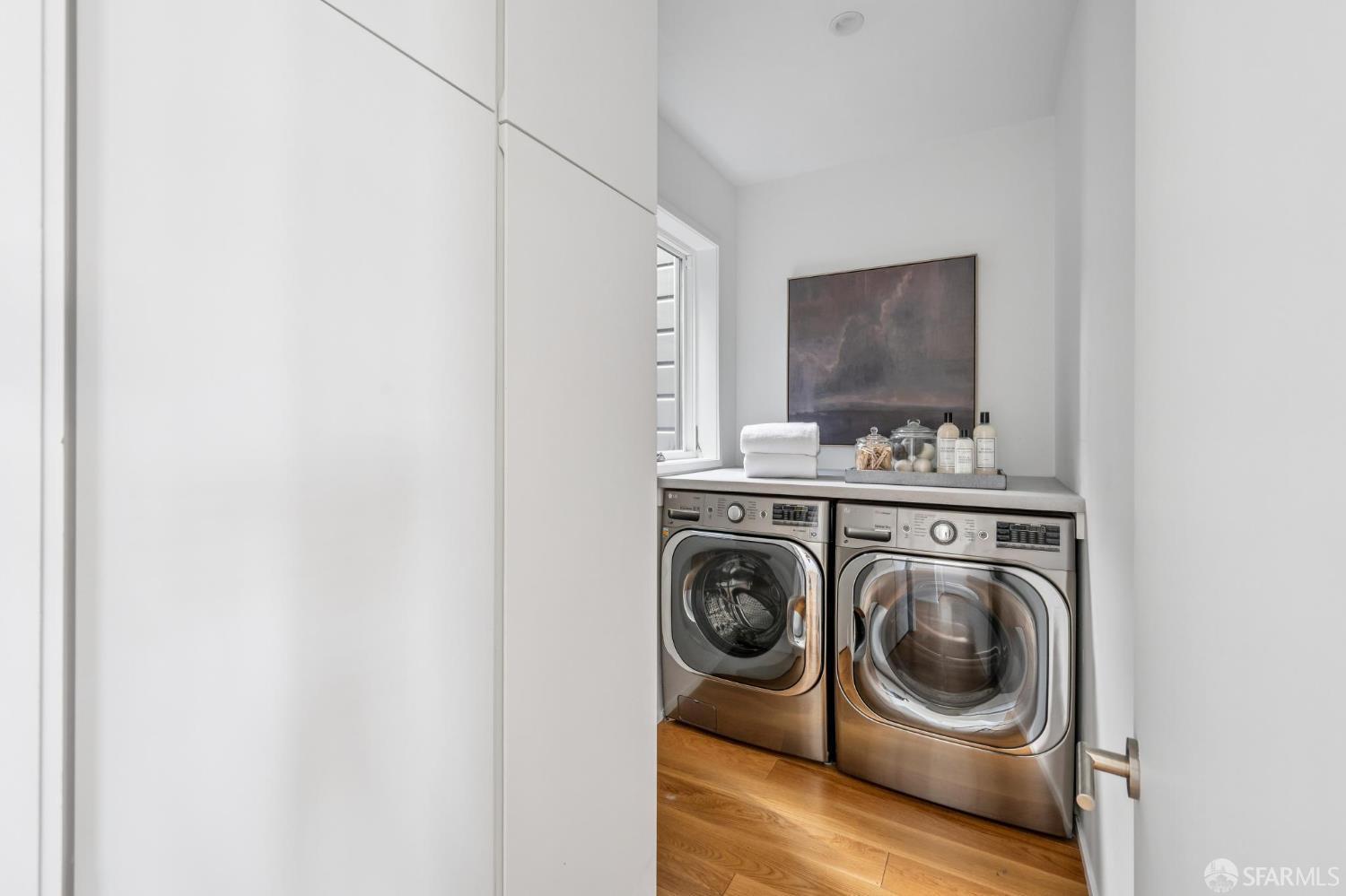 Detail Gallery Image 24 of 85 For 466 Clipper St, San Francisco,  CA 94114 - 5 Beds | 3/1 Baths