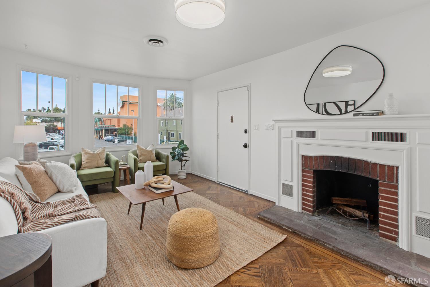 Detail Gallery Image 8 of 57 For 3432 Champion St, Oakland,  CA 94602 - 3 Beds | 2 Baths