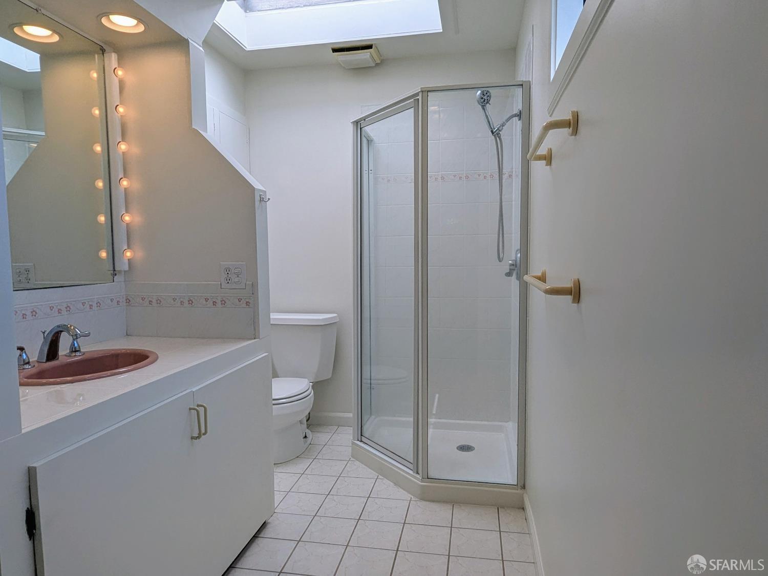 Detail Gallery Image 16 of 37 For 3639 Mission St, San Francisco,  CA 94110 - 3 Beds | 2 Baths