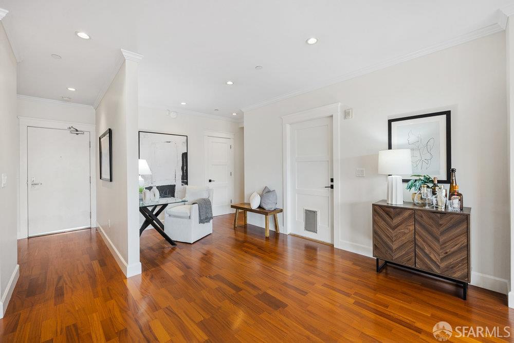 Detail Gallery Image 10 of 39 For 1354 Utah St, San Francisco,  CA 94110 - 2 Beds | 2/1 Baths