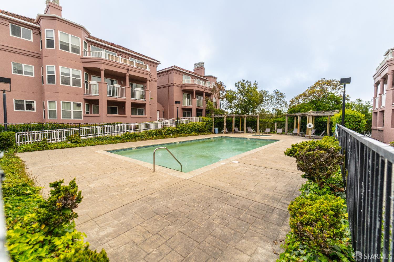 Detail Gallery Image 19 of 25 For 3855 Carter Dr #101,  South San Francisco,  CA 94080 - 2 Beds | 2 Baths