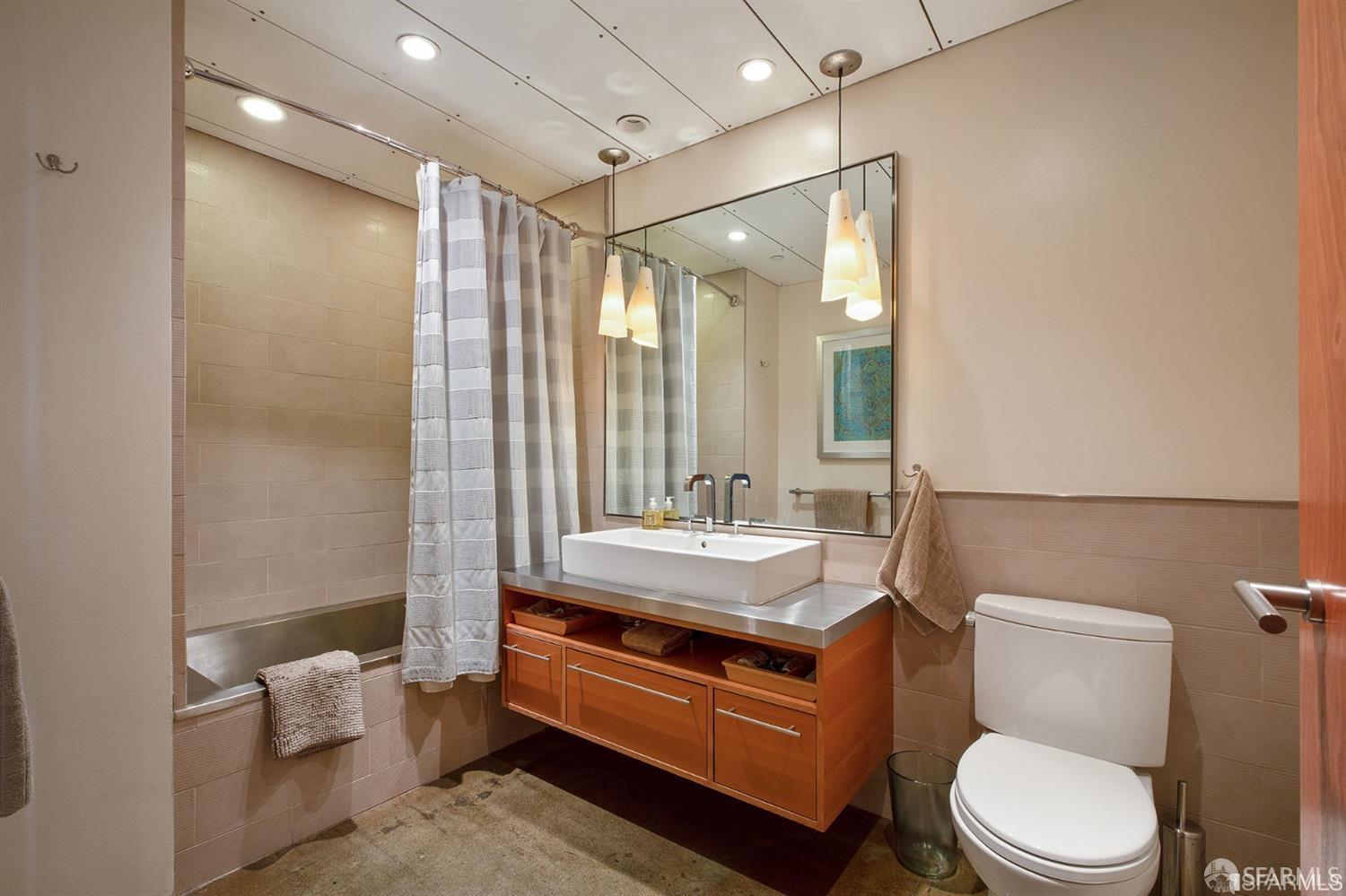 Detail Gallery Image 17 of 36 For 2 Mint Plz #902,  San Francisco,  CA 94103 - 1 Beds | 1 Baths