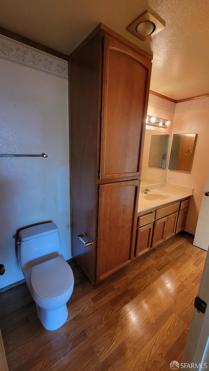 Detail Gallery Image 6 of 9 For 1628 Vista Del Sol St #1,  San Mateo,  CA 94404 - 1 Beds | 1 Baths