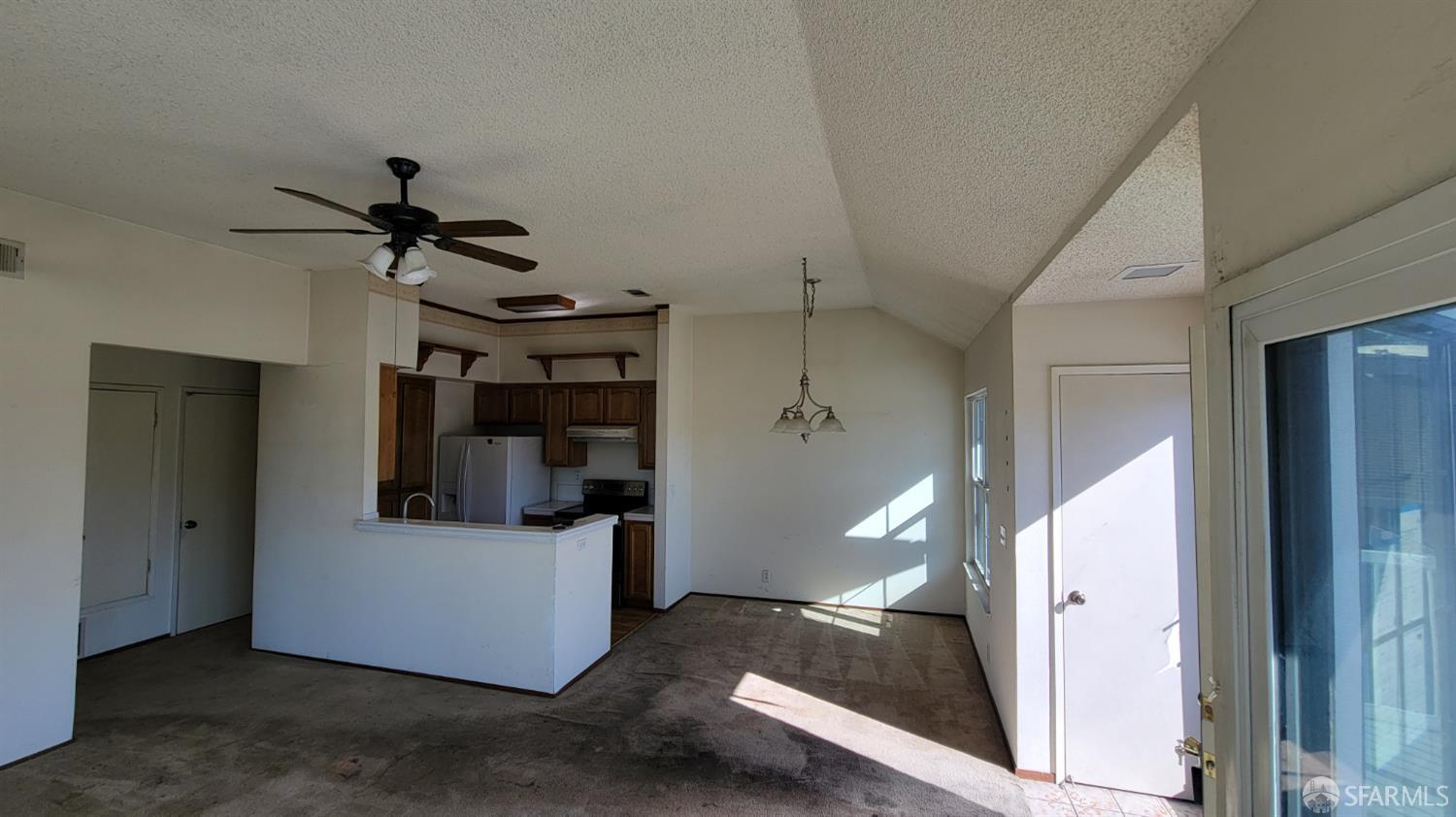 Detail Gallery Image 7 of 9 For 1628 Vista Del Sol St #1,  San Mateo,  CA 94404 - 1 Beds | 1 Baths