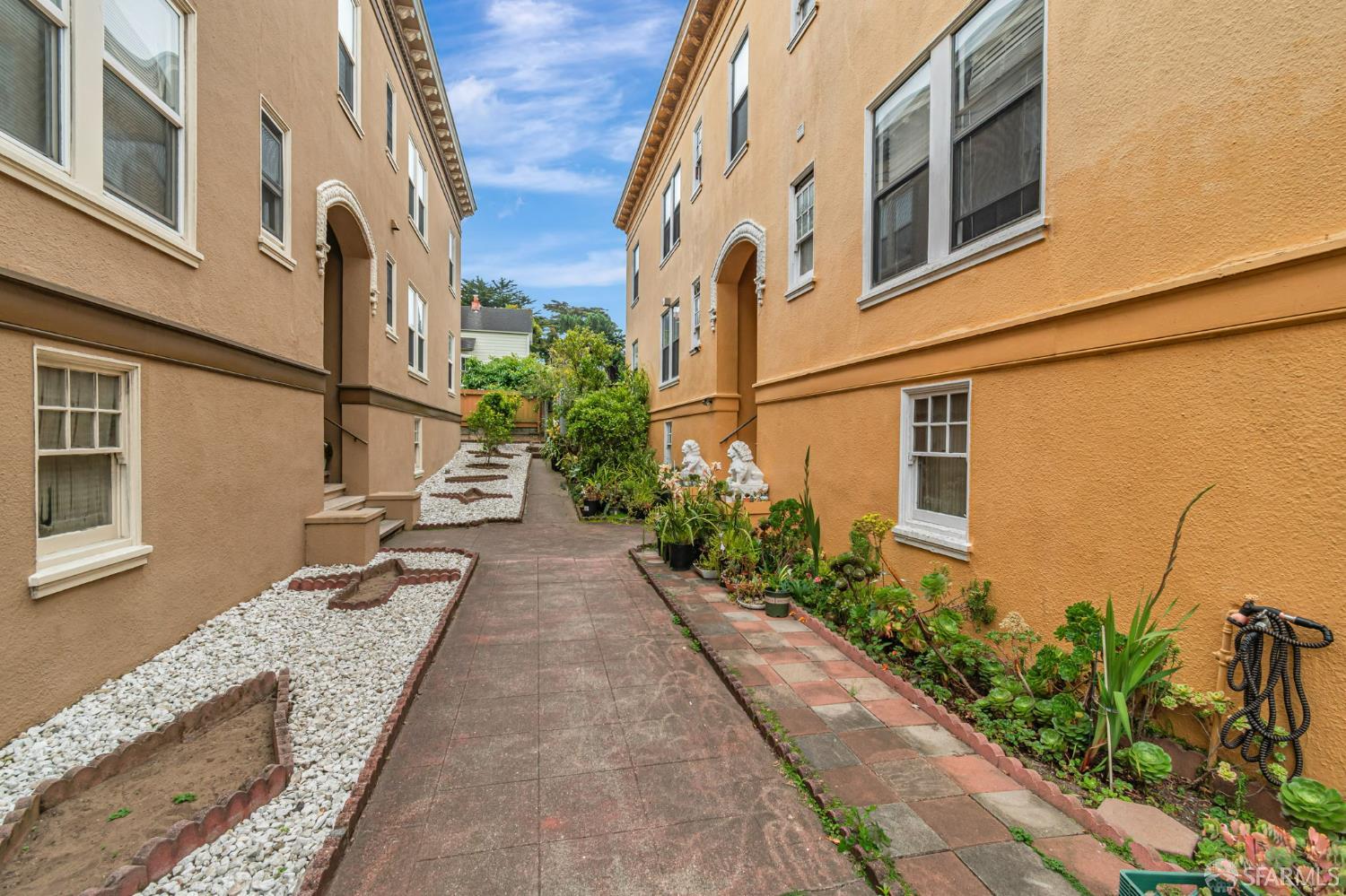 Detail Gallery Image 26 of 29 For 4829 California St, San Francisco,  CA 94118 - – Beds | – Baths