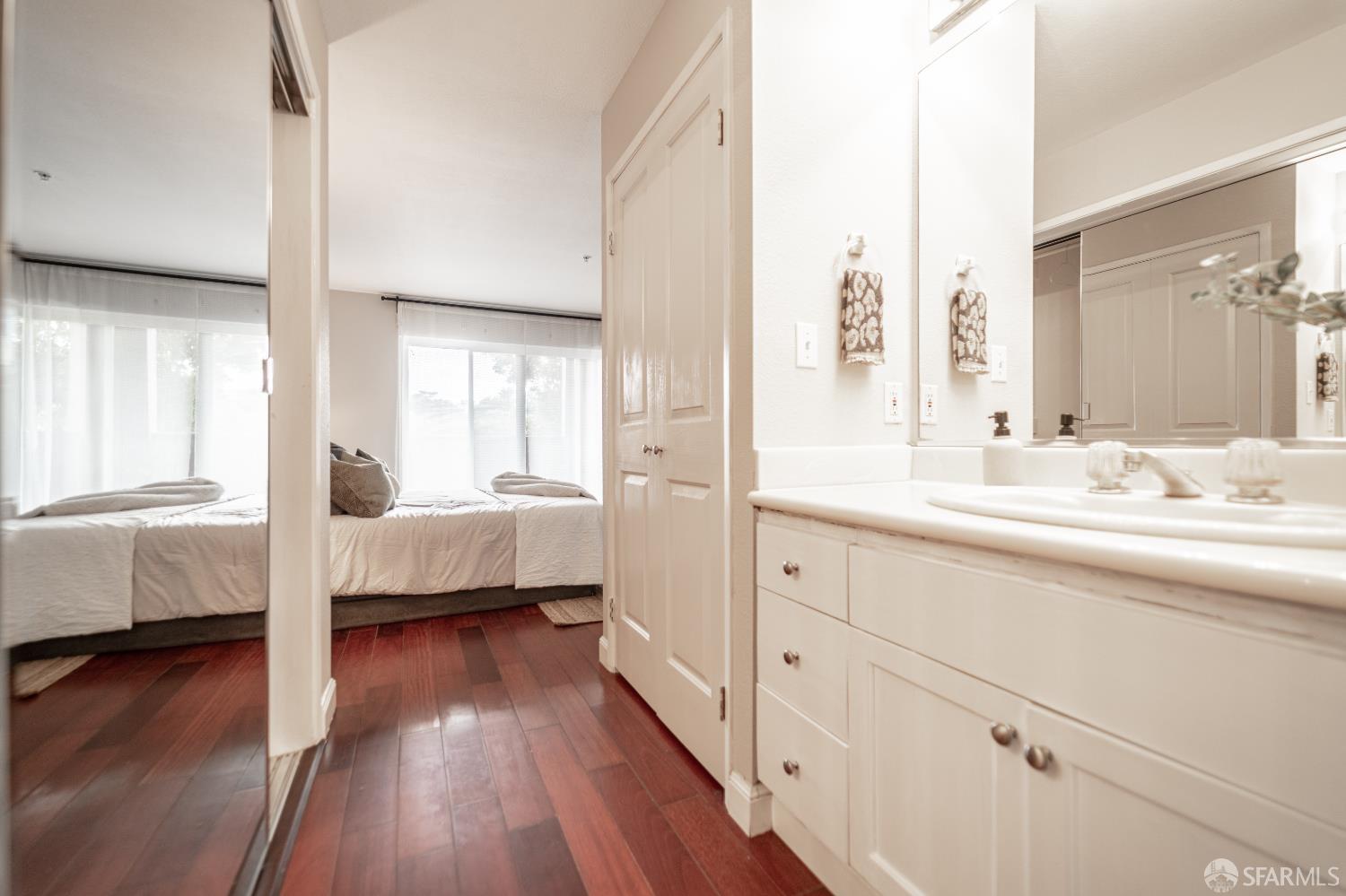 Detail Gallery Image 11 of 25 For 3855 Carter Dr #101,  South San Francisco,  CA 94080 - 2 Beds | 2 Baths