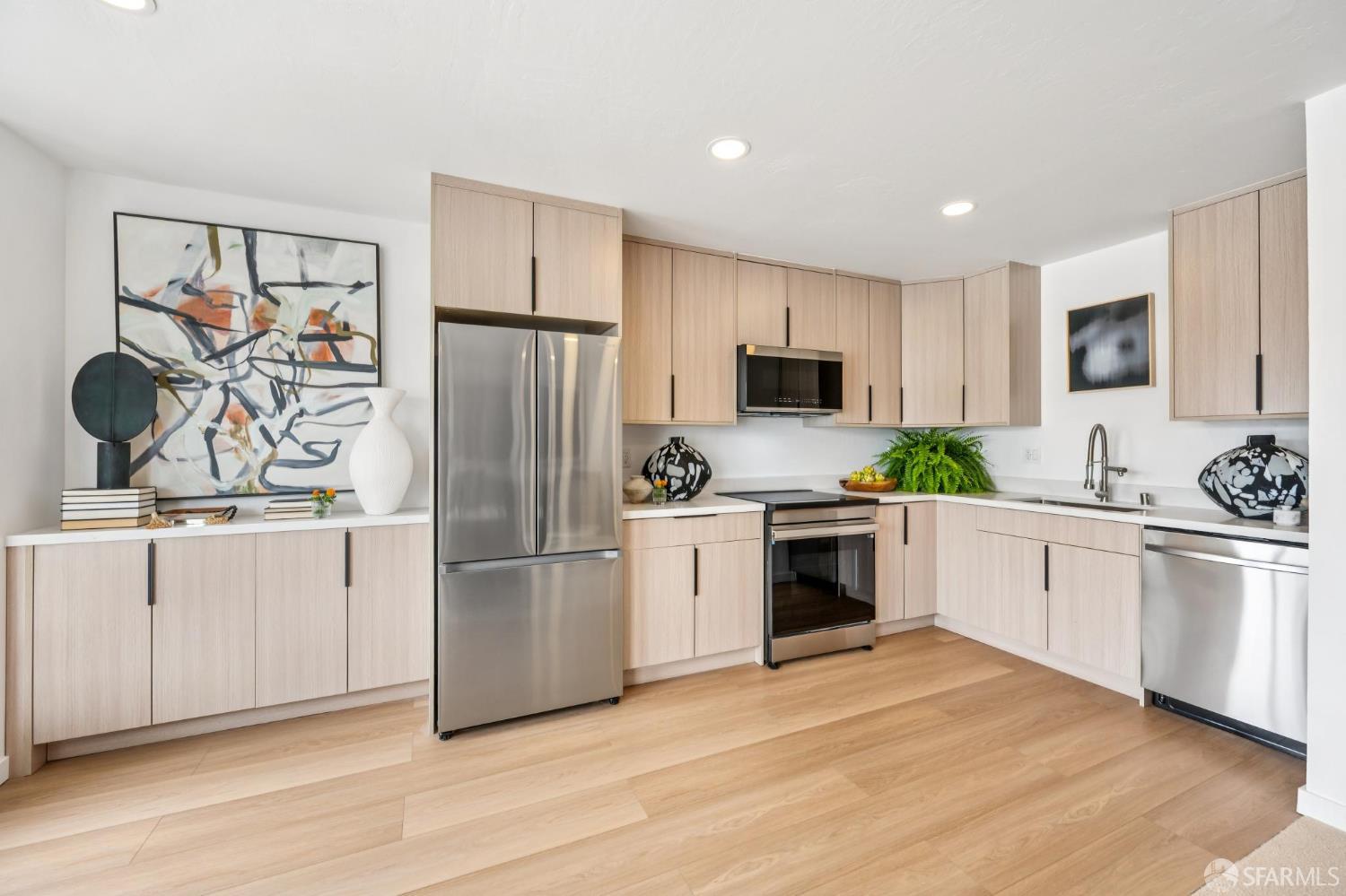 Detail Gallery Image 15 of 30 For 85 Duboce Ave #301,  San Francisco,  CA 94103 - 1 Beds | 1 Baths