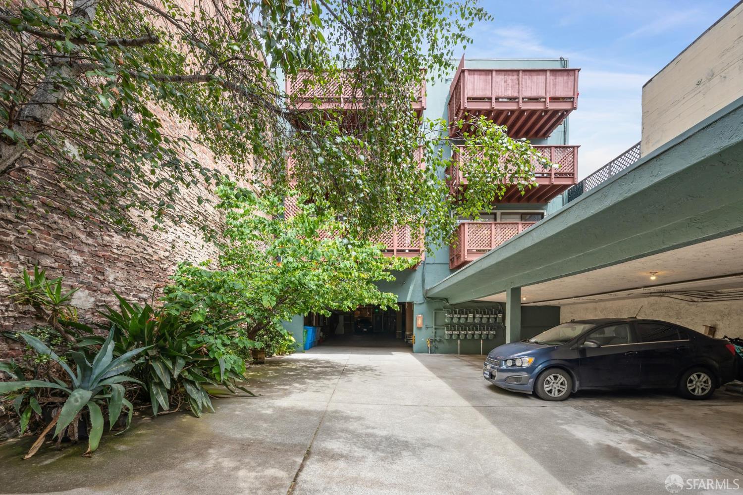 Detail Gallery Image 30 of 30 For 85 Duboce Ave #301,  San Francisco,  CA 94103 - 1 Beds | 1 Baths