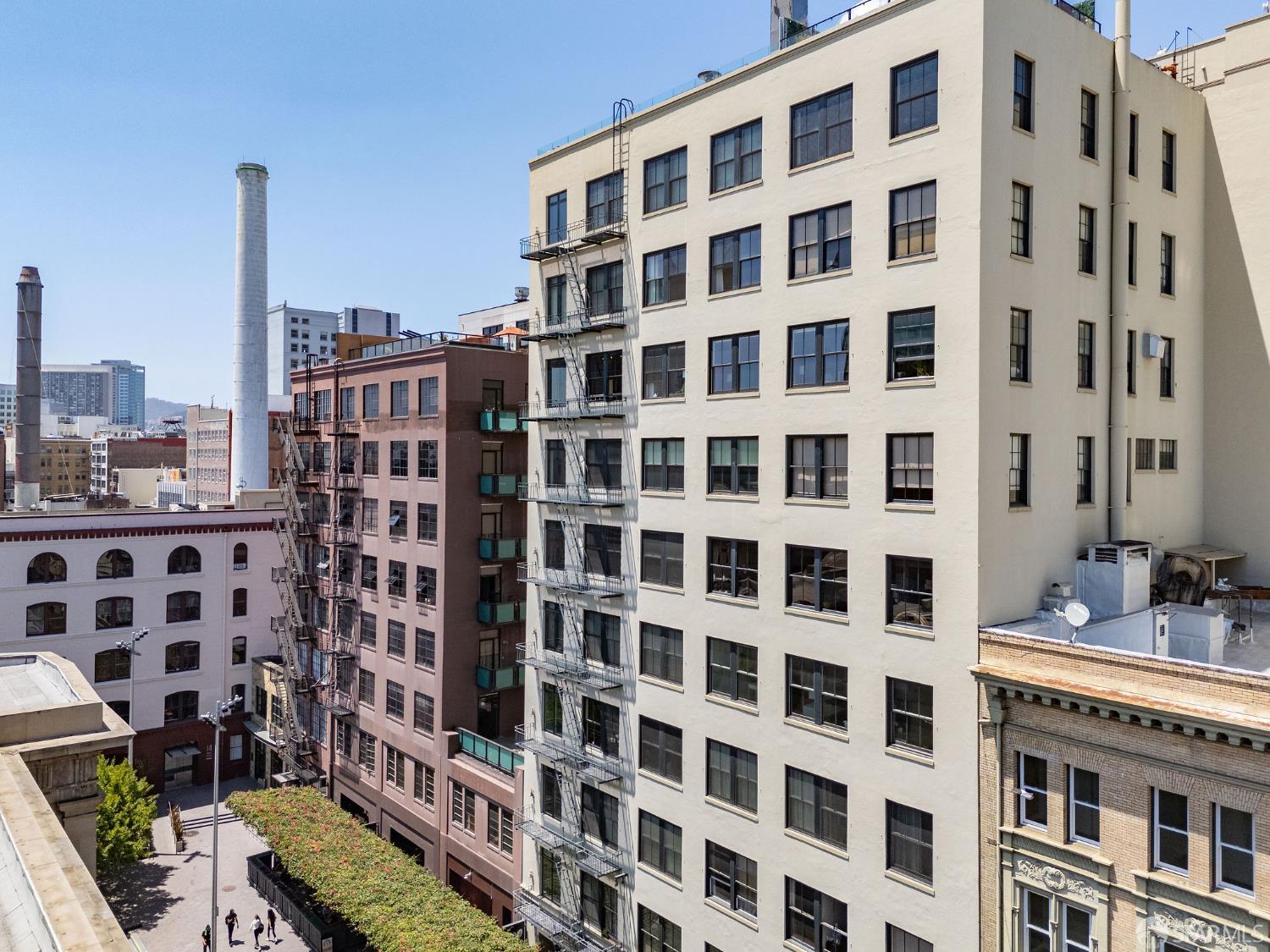 Detail Gallery Image 2 of 36 For 2 Mint Plz #902,  San Francisco,  CA 94103 - 1 Beds | 1 Baths