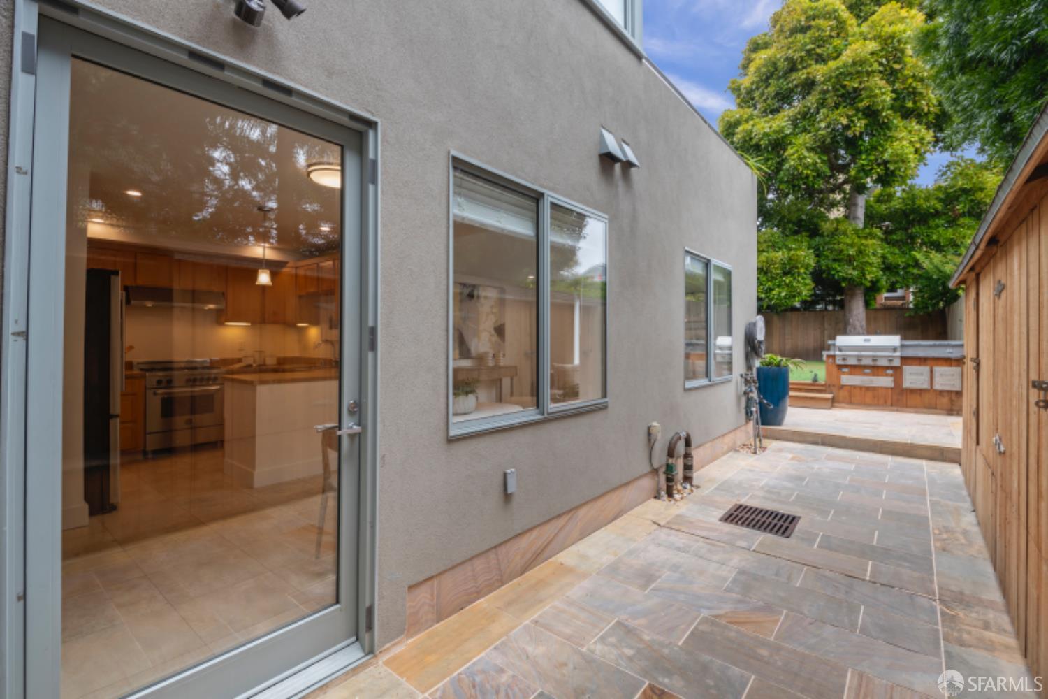 Detail Gallery Image 34 of 60 For 234 Valley St, San Francisco,  CA 94131 - 4 Beds | 3/1 Baths