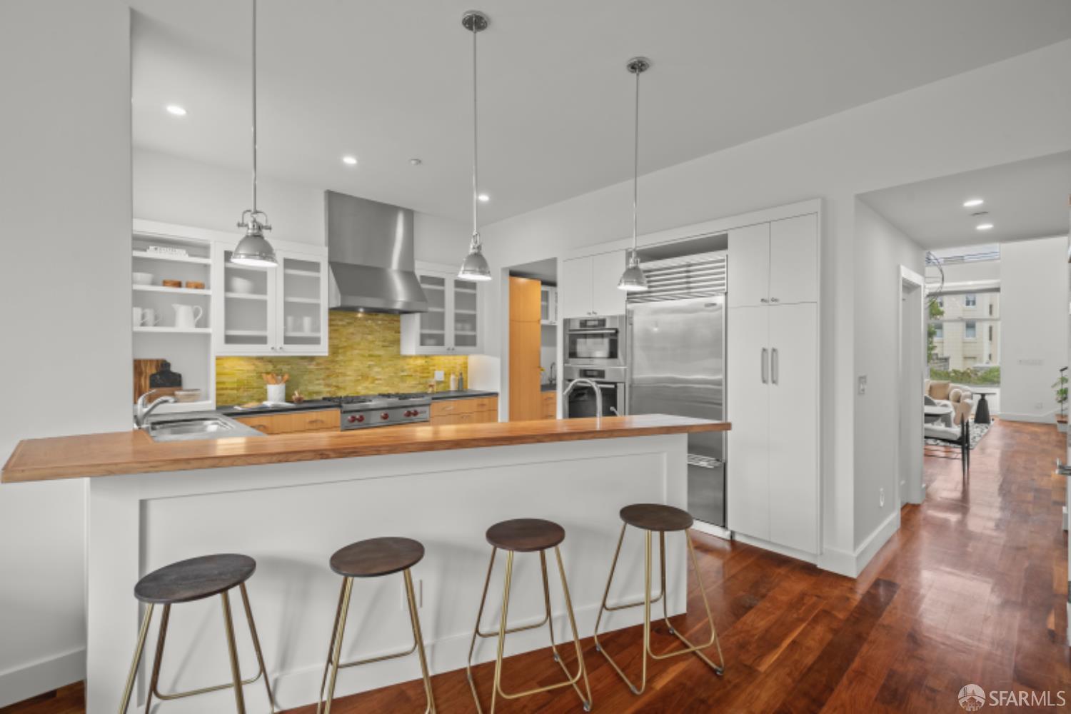 Detail Gallery Image 13 of 60 For 234 Valley St, San Francisco,  CA 94131 - 4 Beds | 3/1 Baths