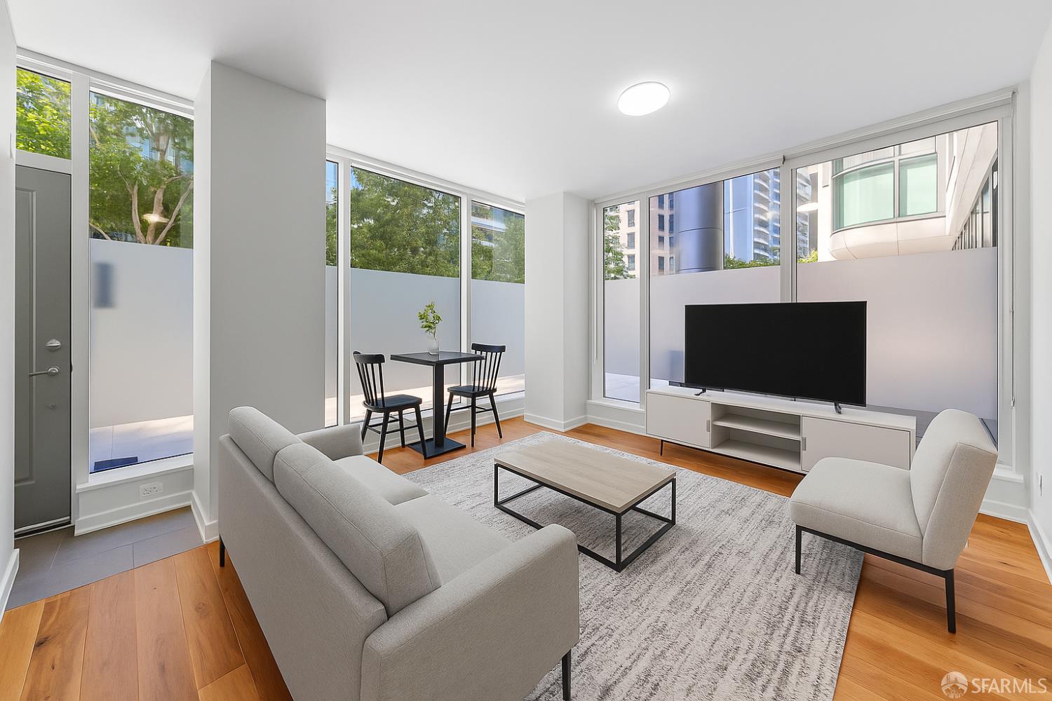 Photo #3: 425057296 Listing 