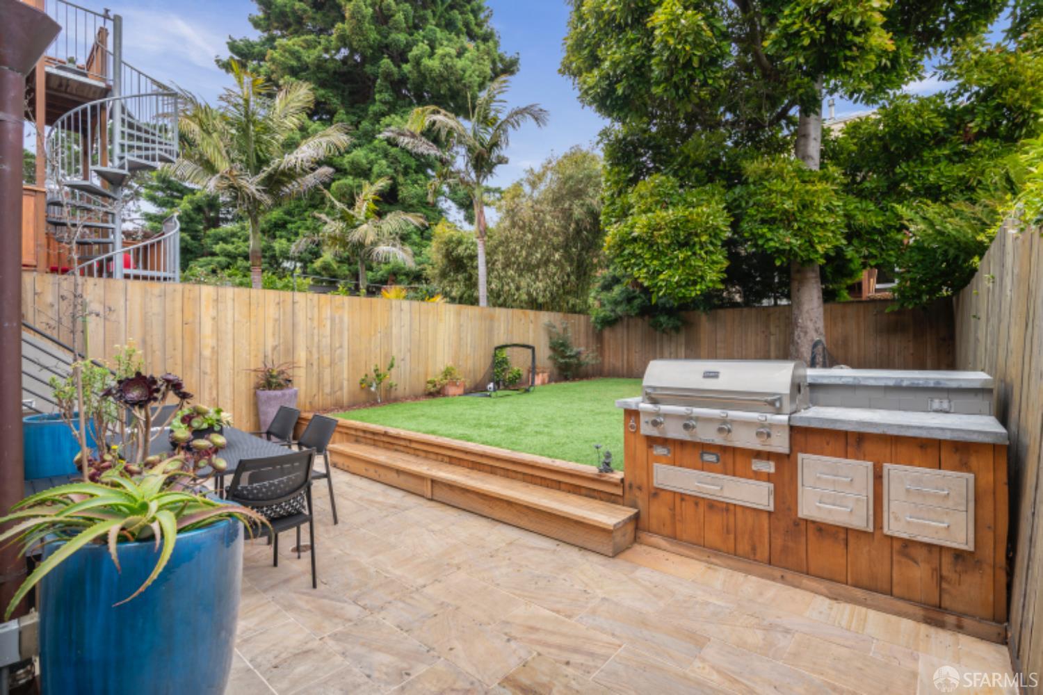 Detail Gallery Image 44 of 60 For 234 Valley St, San Francisco,  CA 94131 - 4 Beds | 3/1 Baths