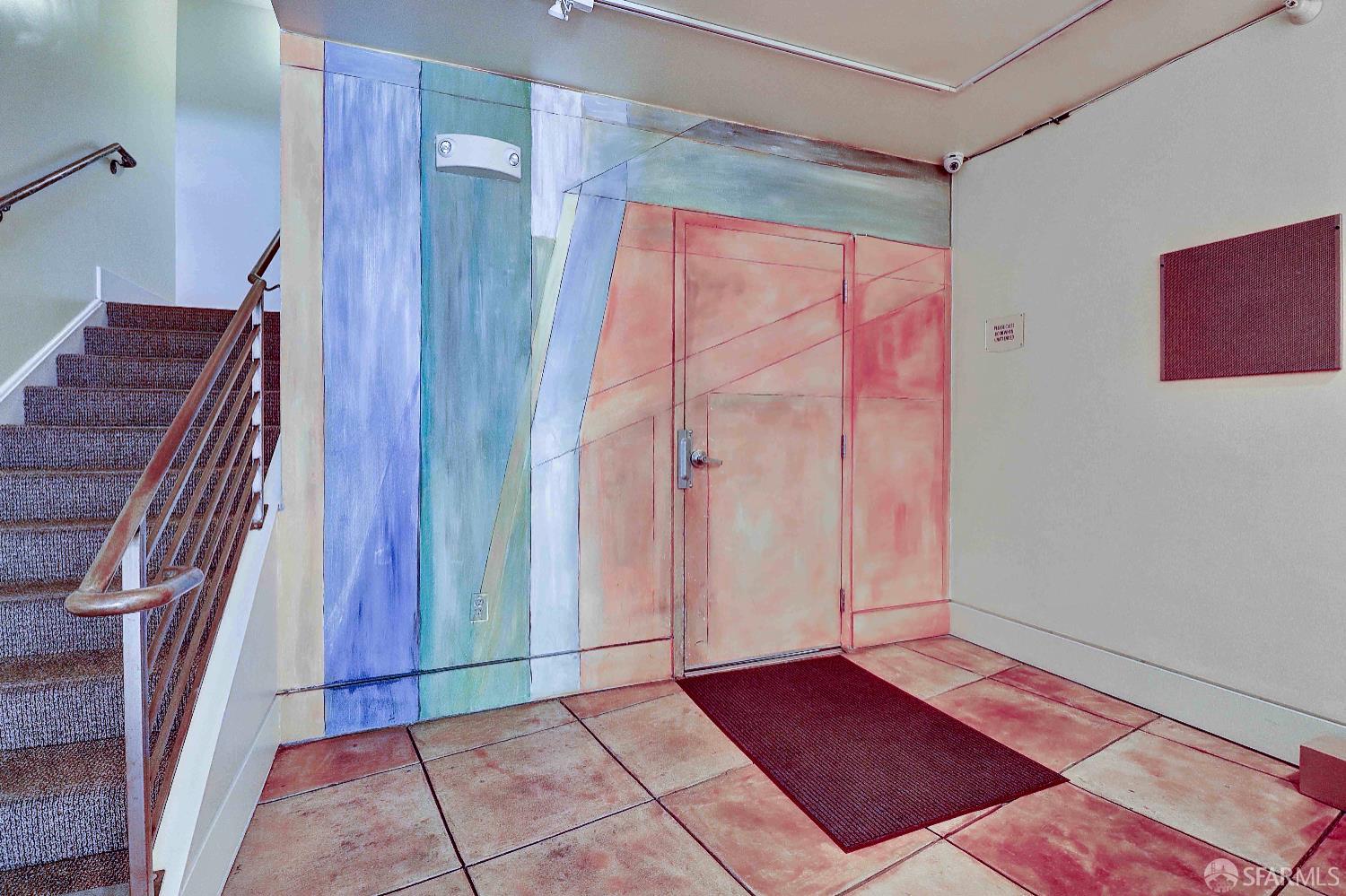 Photo #3: 425056602 Listing 