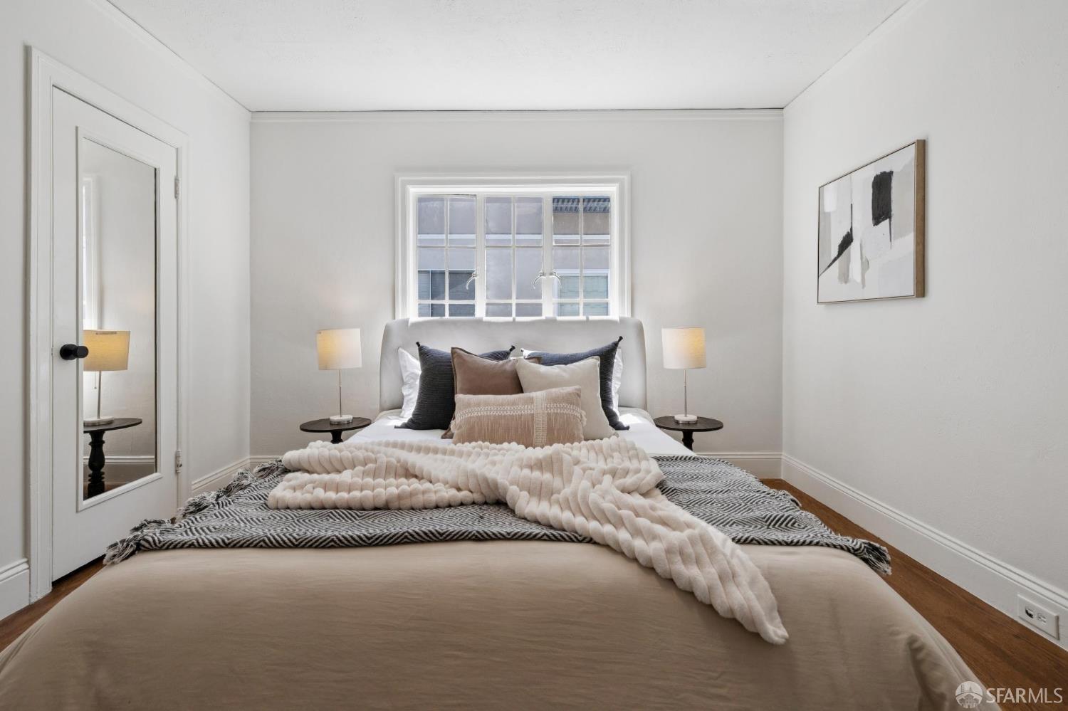 Detail Gallery Image 30 of 76 For 1115 Capuchino Ave, Burlingame,  CA 94010 - 4 Beds | 2 Baths