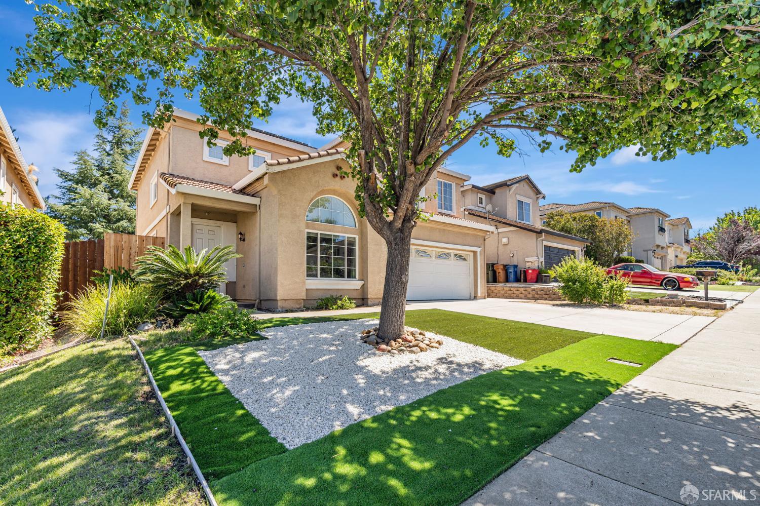 Detail Gallery Image 3 of 50 For 2415 Crystal Way, Antioch,  CA 94531 - 4 Beds | 2/1 Baths