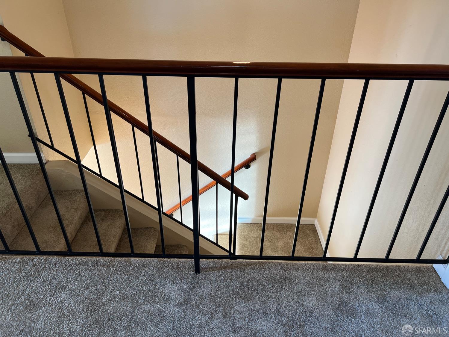 Detail Gallery Image 15 of 19 For 3131 Somerset Ave, Castro Valley,  CA 94546 - 3 Beds | 2/1 Baths