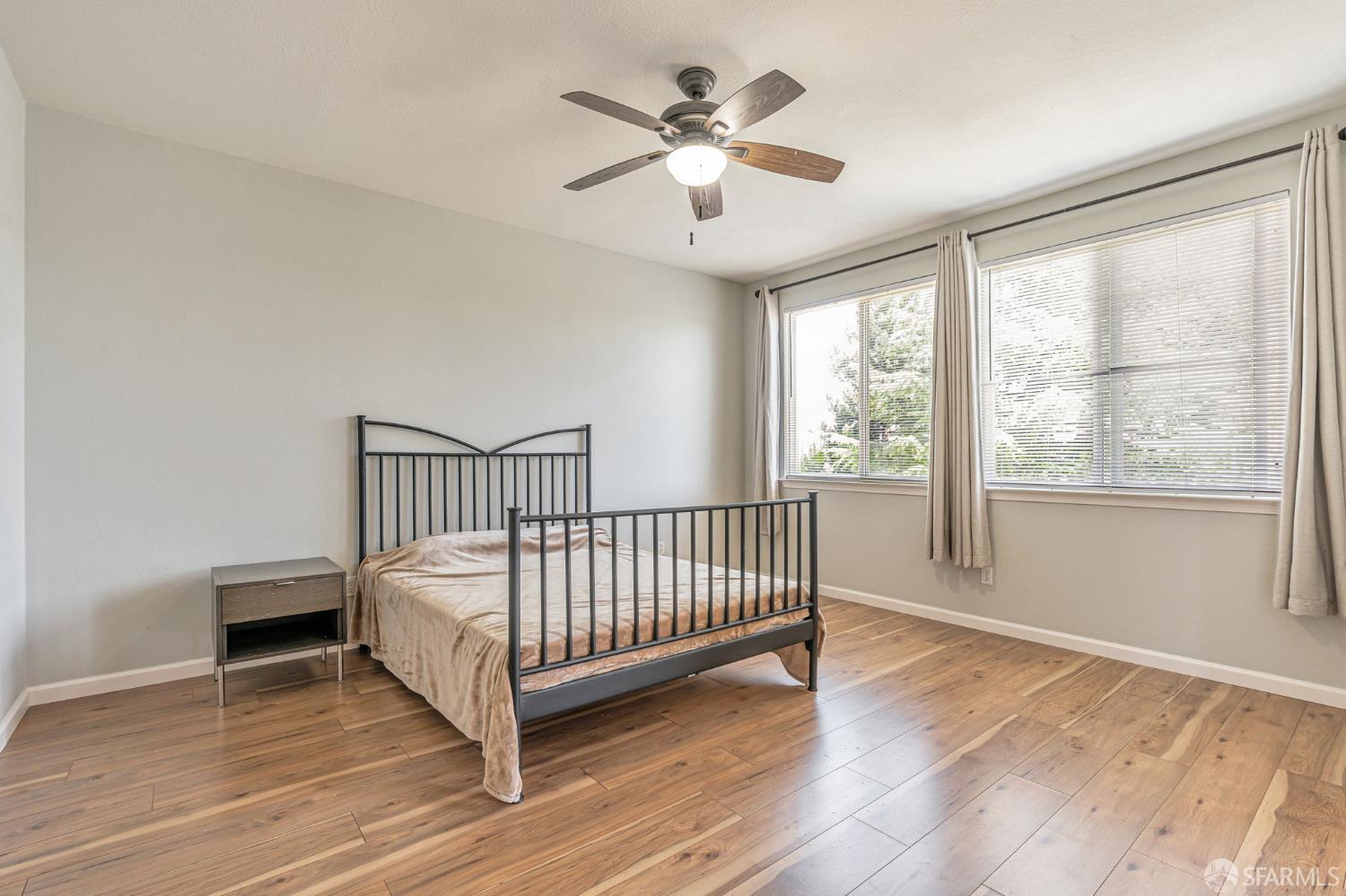 Detail Gallery Image 33 of 50 For 2415 Crystal Way, Antioch,  CA 94531 - 4 Beds | 2/1 Baths