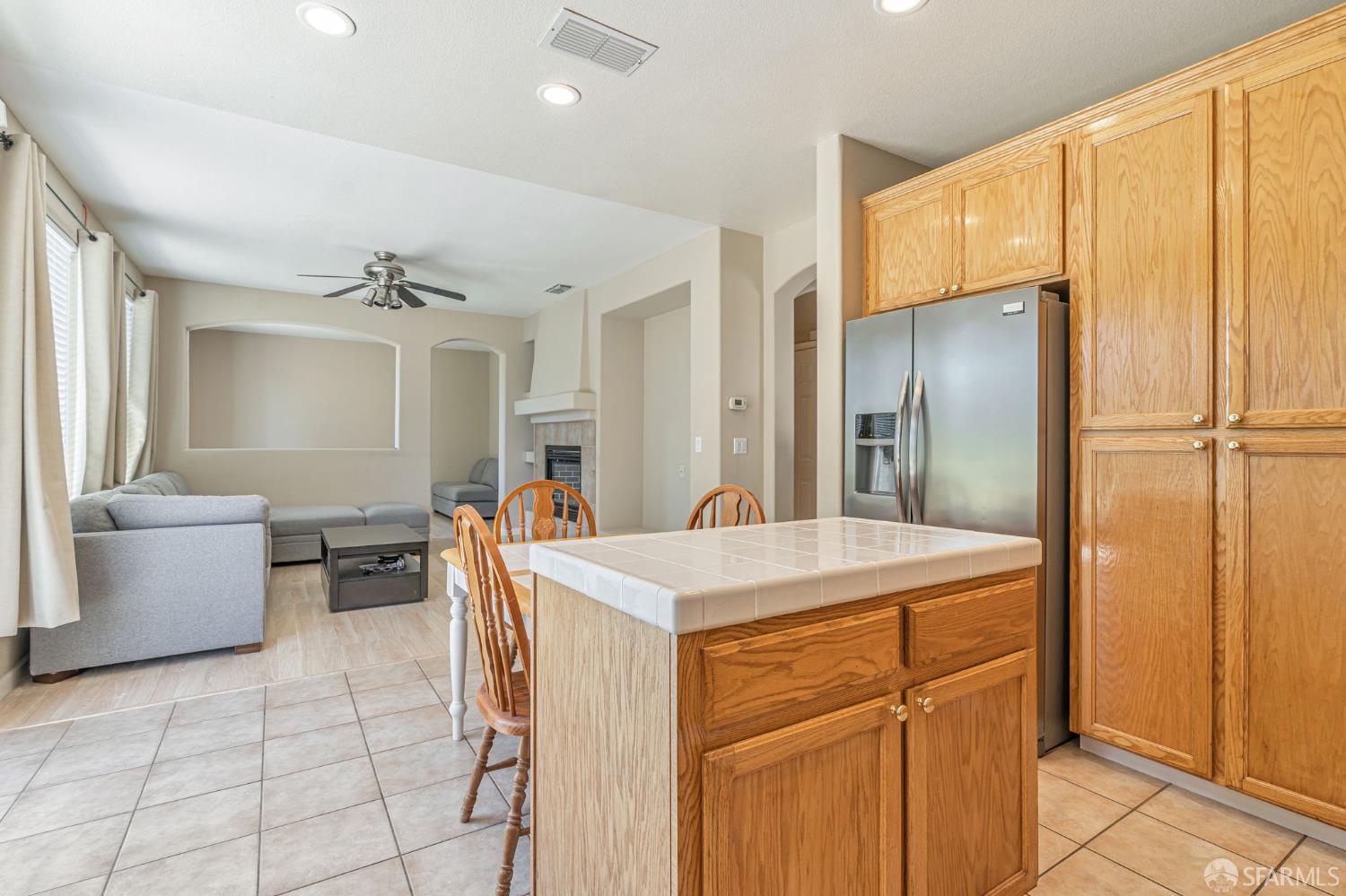 Detail Gallery Image 10 of 50 For 2415 Crystal Way, Antioch,  CA 94531 - 4 Beds | 2/1 Baths