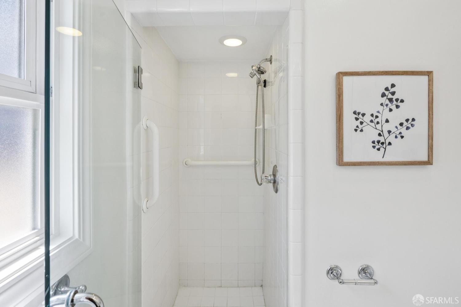 Detail Gallery Image 38 of 71 For 885 Elm St, San Carlos,  CA 94070 - 3 Beds | 2 Baths