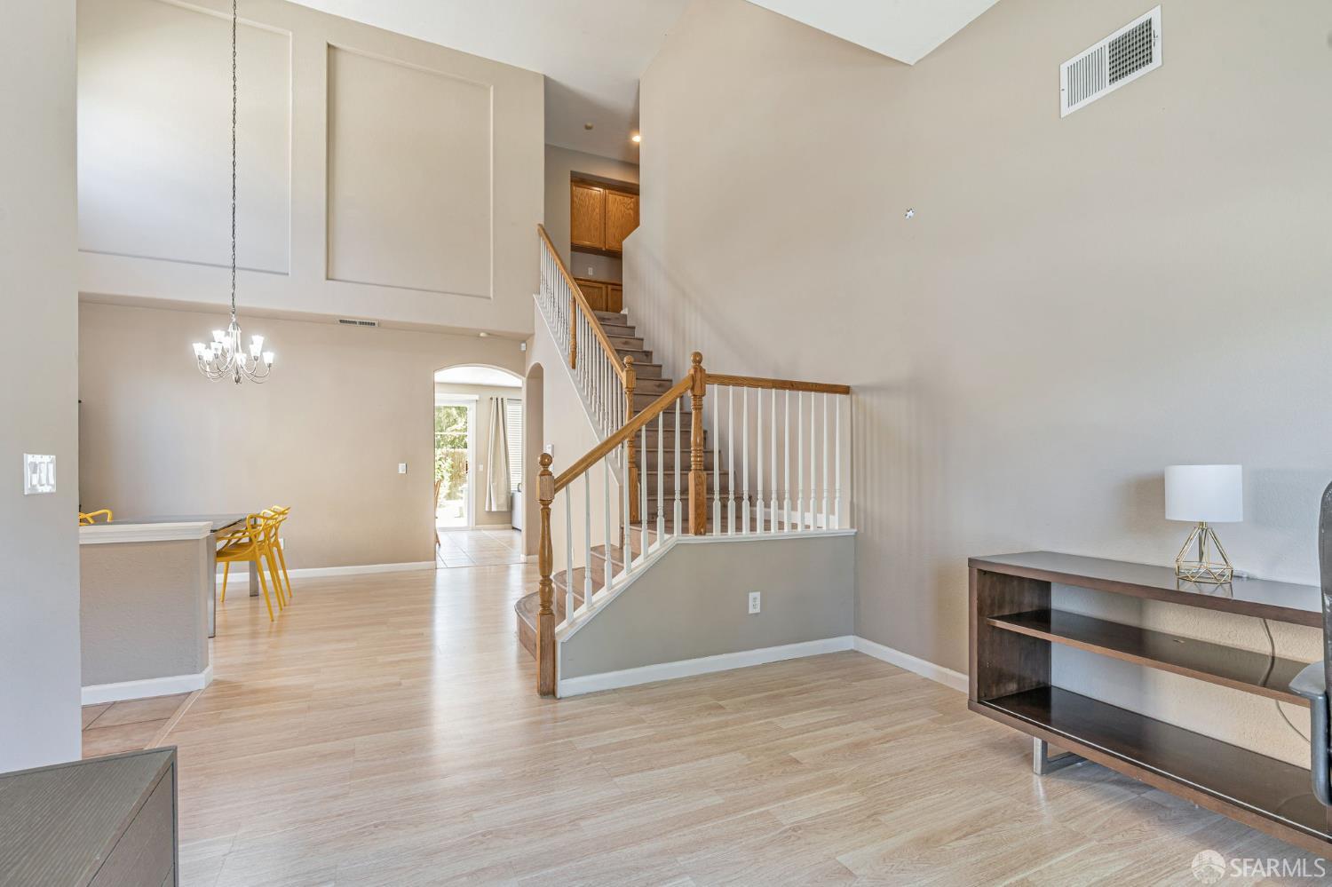 Detail Gallery Image 21 of 50 For 2415 Crystal Way, Antioch,  CA 94531 - 4 Beds | 2/1 Baths