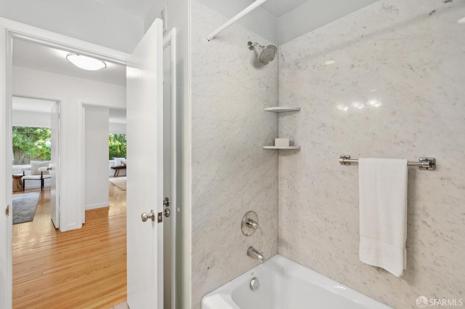 Detail Gallery Image 51 of 71 For 885 Elm St, San Carlos,  CA 94070 - 3 Beds | 2 Baths
